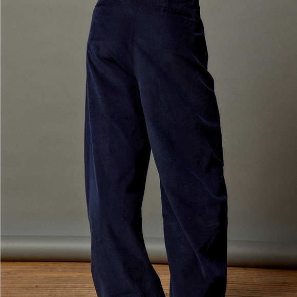 BDG Grandpa Cordurory Baggy Trouser Pants in Navy. Size 0 (Waist - 14.5) - Picture 5 of 5